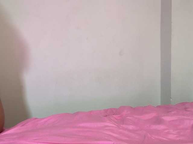 candyhott9a live cam on BongaCams