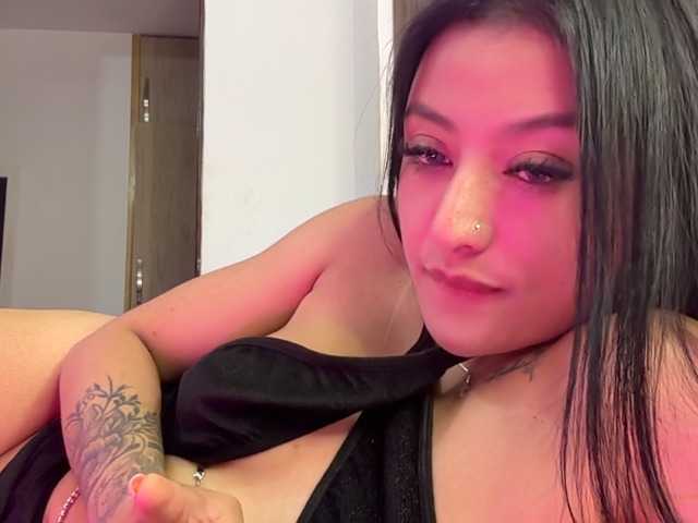 candyhott9a live cam on BongaCams