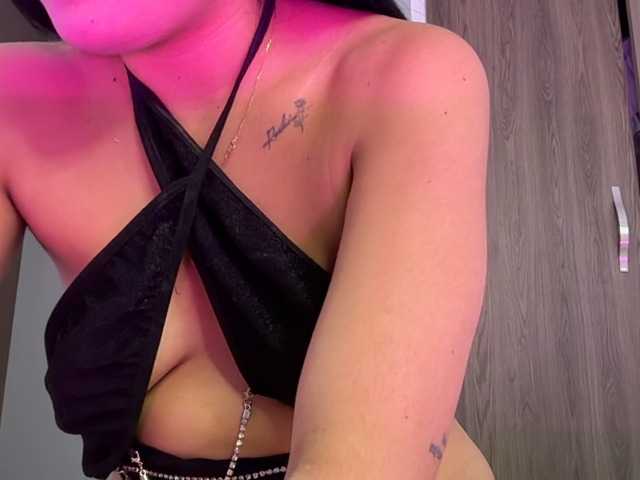 candyhott9a online