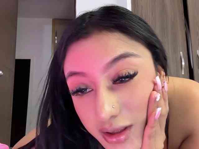 candyhott9a candyhott9a