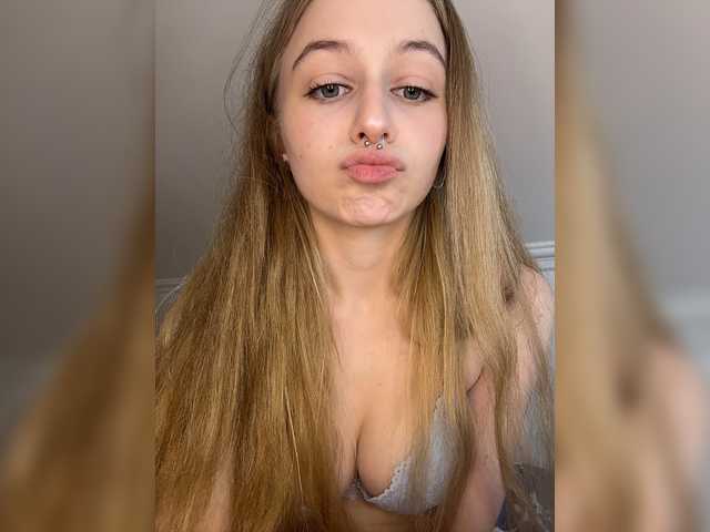 MiaMeowaaa