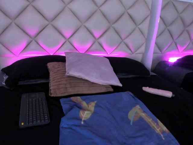 MiaSttar webcam