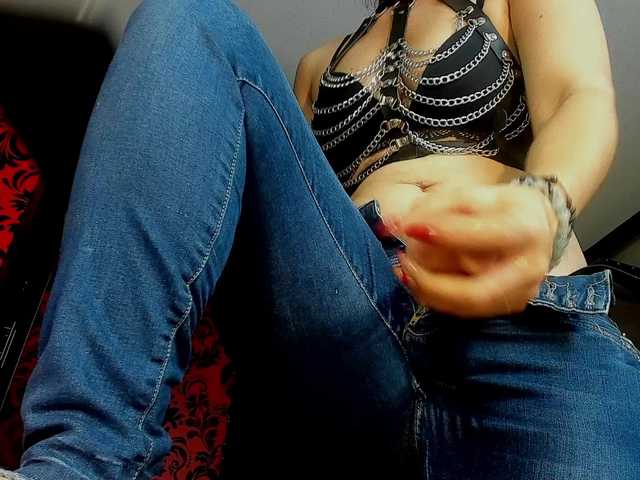 MissKathyFox live cam on BongaCams