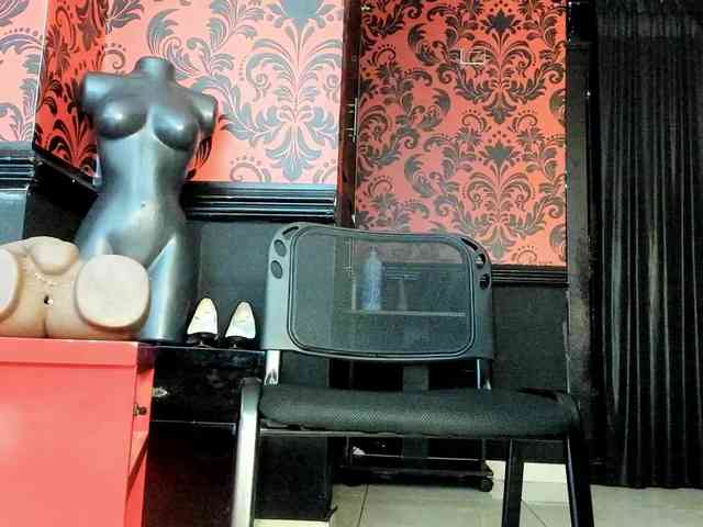 MissKathyFox webcam