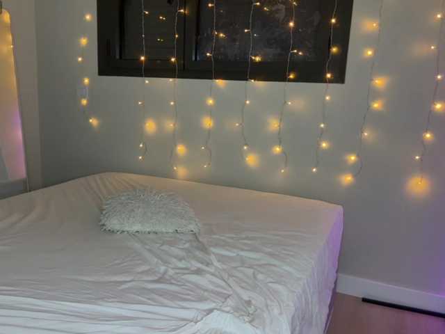 AliceElfy live cam on BongaCams