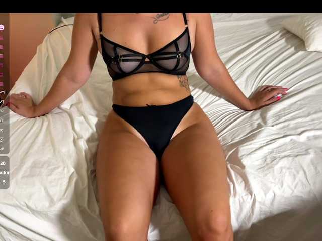 AliceElfy live cam on BongaCams
