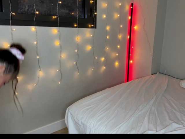 AliceElfy live cam on BongaCams