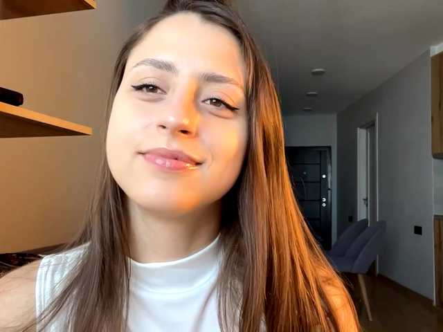 GeneviveLaudato live cam on BongaCams