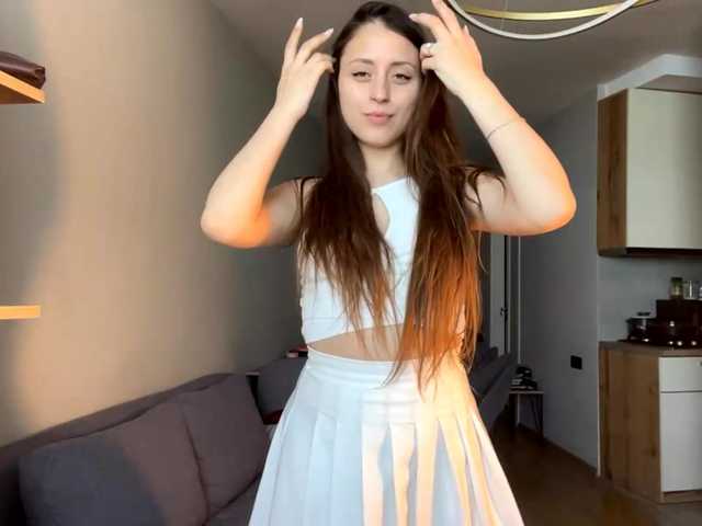 GeneviveLaudato live cam on BongaCams