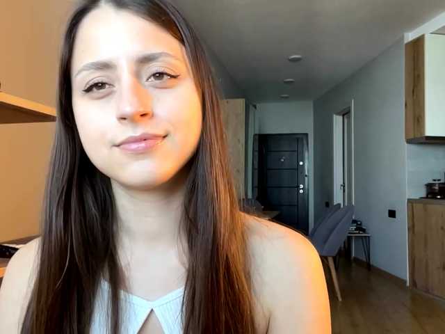 GeneviveLaudato live cam on BongaCams