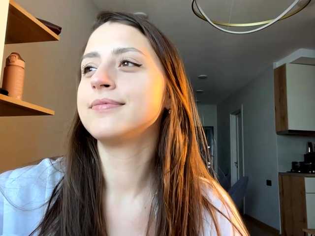genevivelaudato cam belle