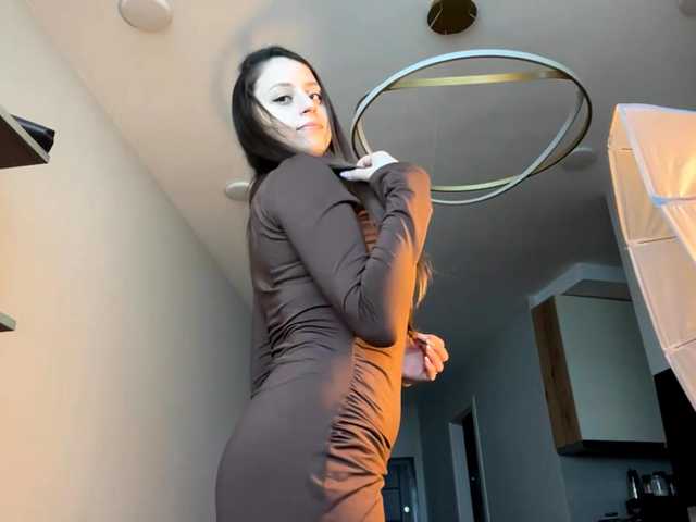 GeneviveLaudato live cam on BongaCams