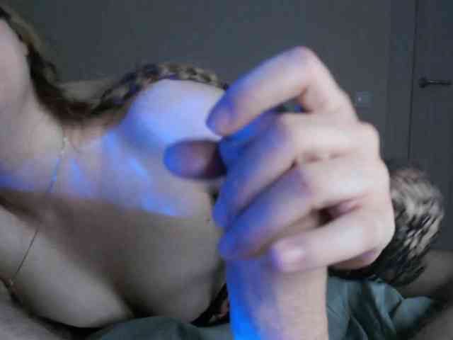 MollyLivex webcam