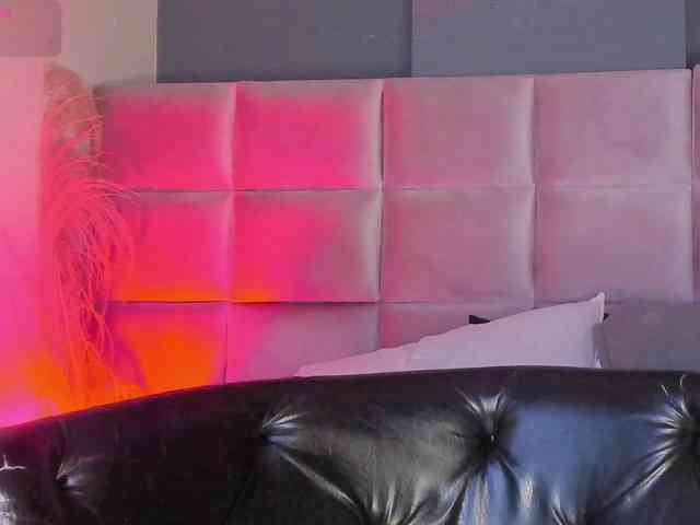 Sasha--96 Live Webcam on BongaCams