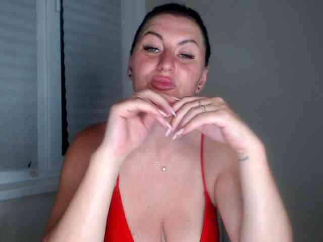 KimVelour webcam