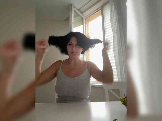 KimVelour webcam