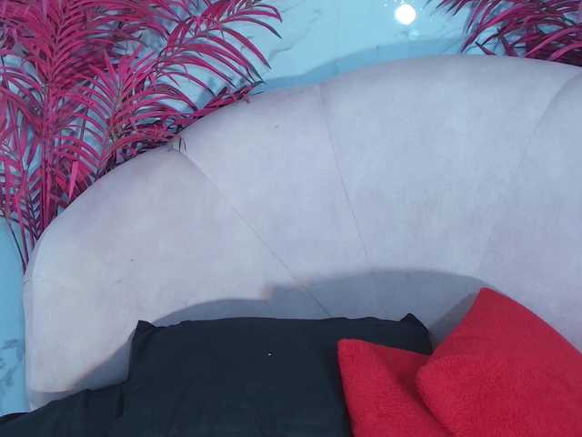 LizzyRaven live cam on BongaCams