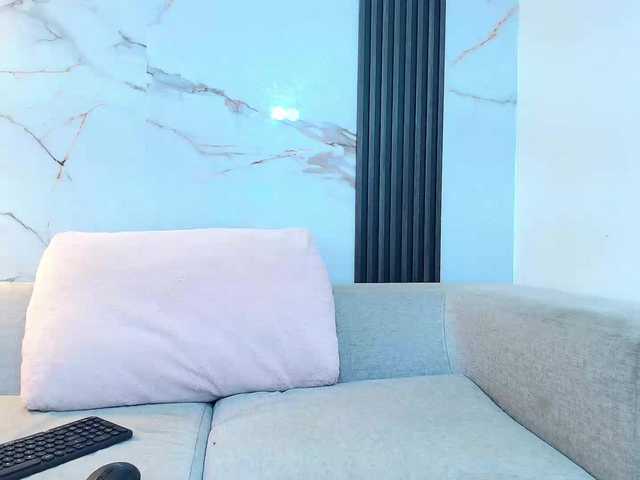 LizzyRaven live cam on BongaCams