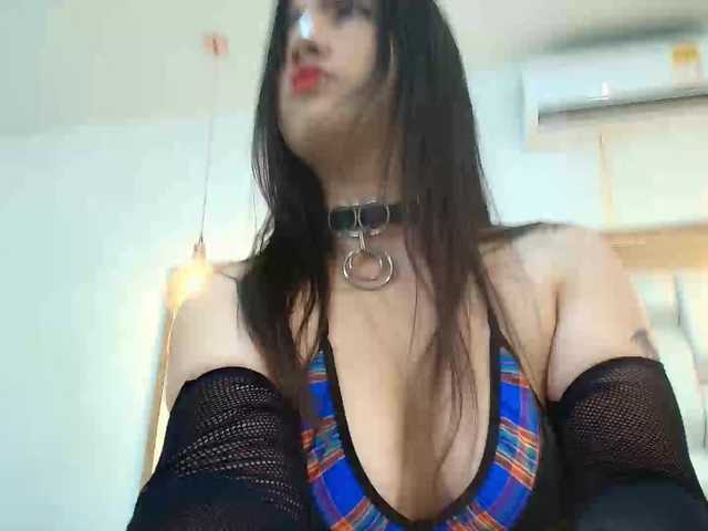 LizzyRaven live cam on BongaCams