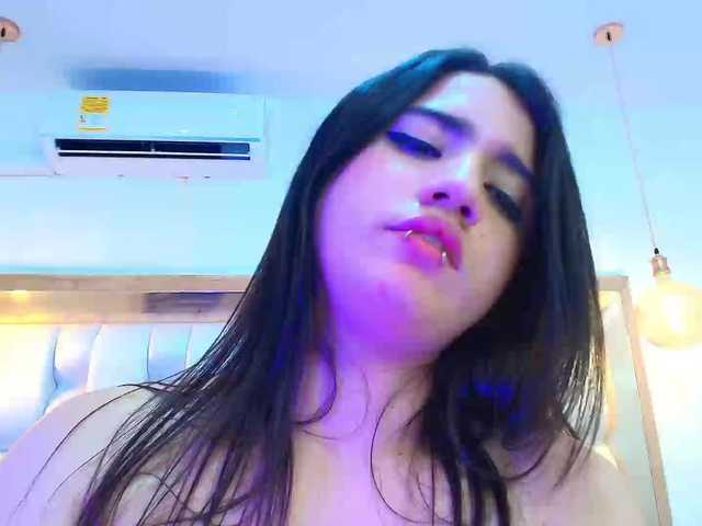 LizzyRaven live cam on BongaCams