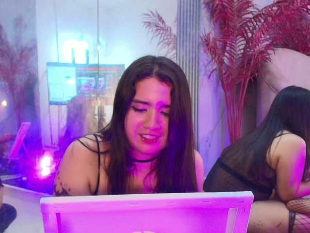 LizzyRaven live cam on BongaCams