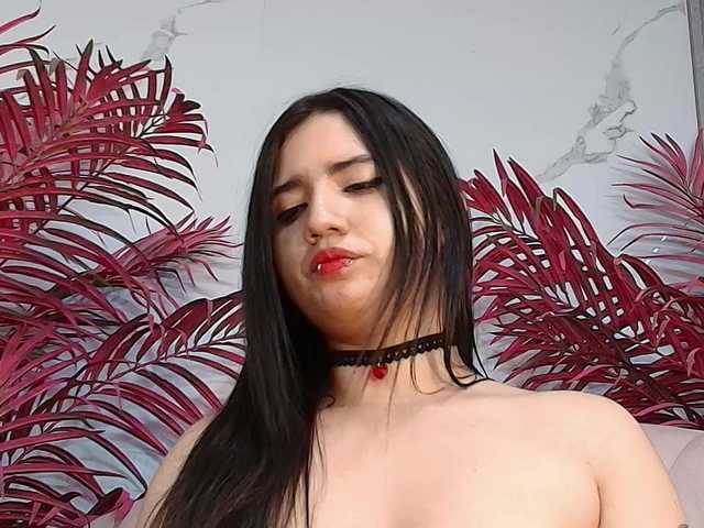 LizzyRaven live cam on BongaCams