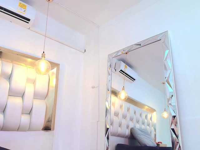 LizzyRaven live cam on BongaCams