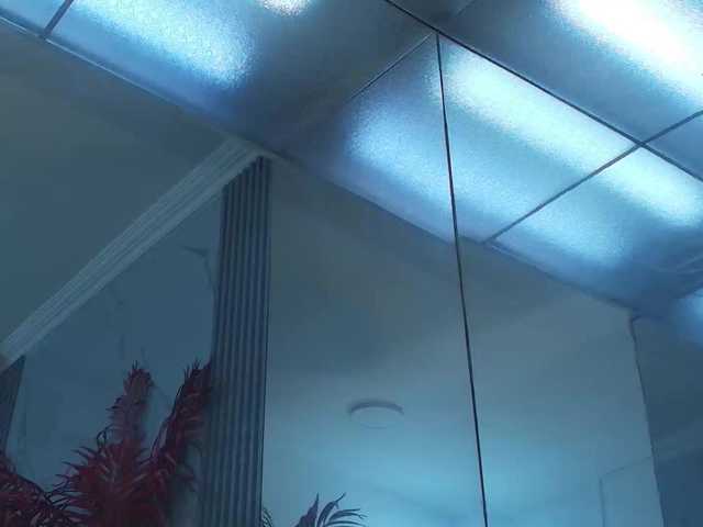 LizzyRaven live cam on BongaCams