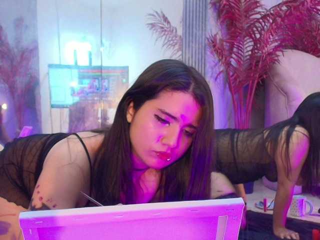 LizzyRaven live cam on BongaCams