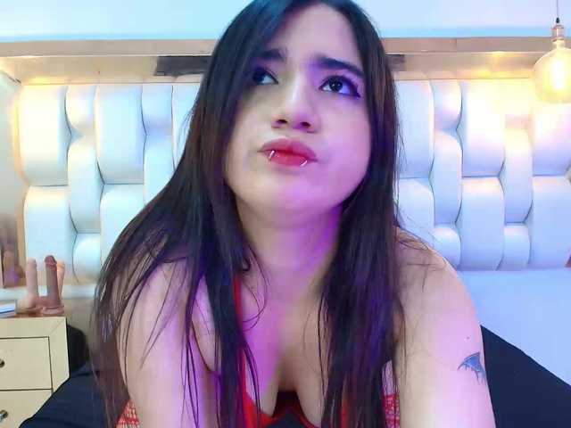 LizzyRaven live cam on BongaCams