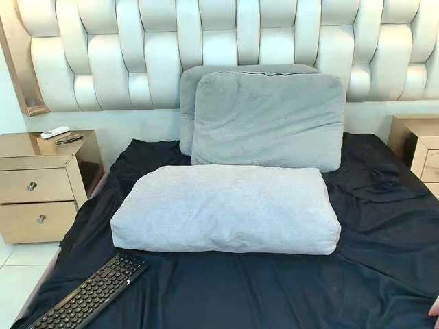 LizzyRaven live cam on BongaCams