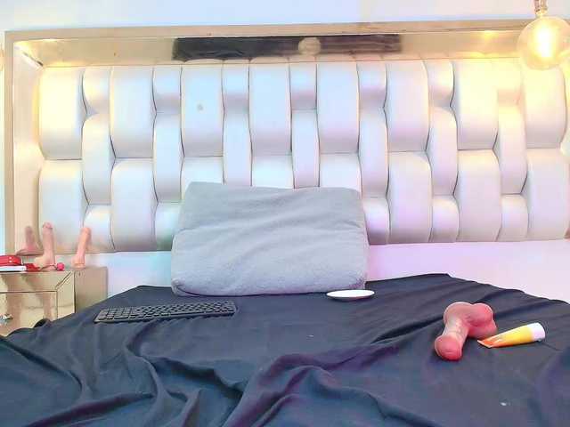 LizzyRaven live cam on BongaCams