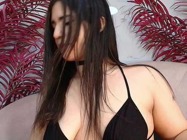 LizzyRaven live cam on BongaCams