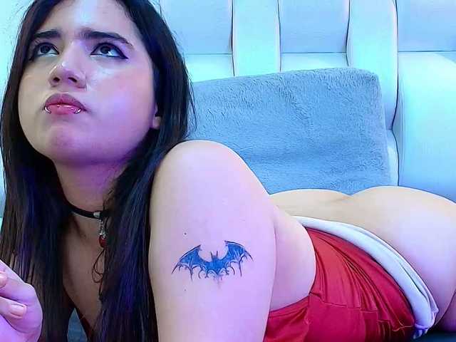 LizzyRaven live webcam show