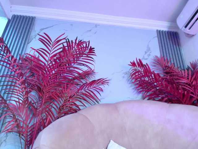 LizzyRaven live cam on BongaCams