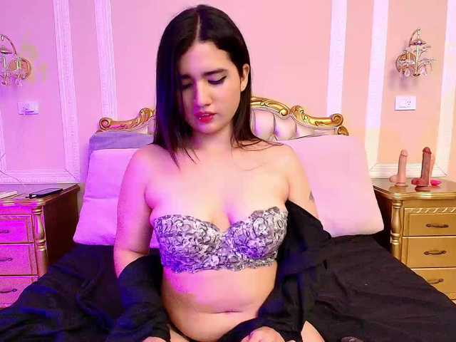 LizzyRaven live cam on BongaCams