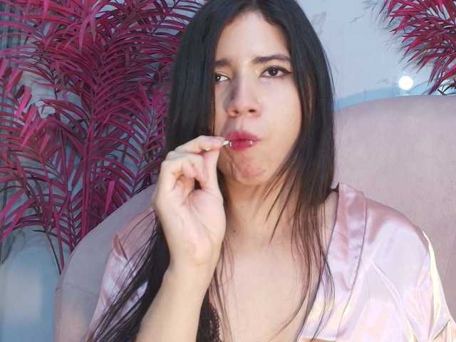 LizzyRaven live cam on BongaCams