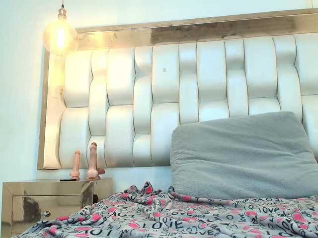 LizzyRaven live cam on BongaCams