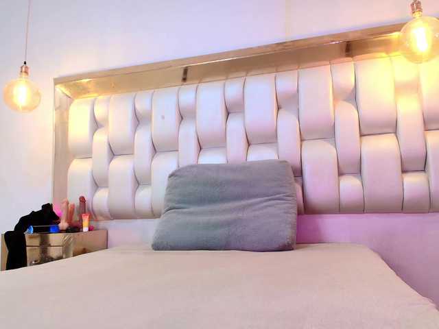 LizzyRaven live cam on BongaCams