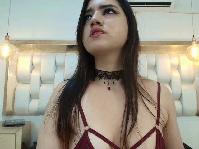 LizzyRaven live cam on BongaCams