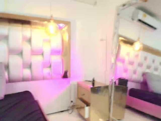 LizzyRaven live cam on BongaCams