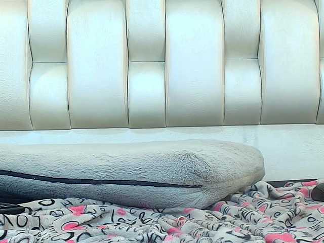 LizzyRaven live cam on BongaCams