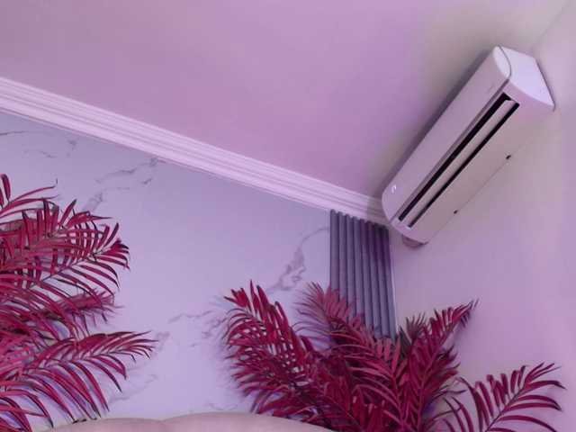 LizzyRaven live cam on BongaCams