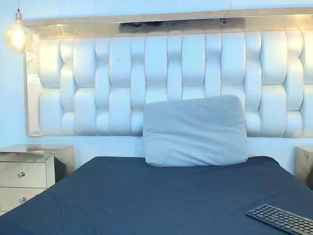 LizzyRaven live cam on BongaCams