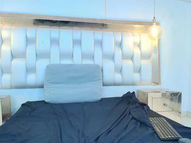 LizzyRaven live cam on BongaCams