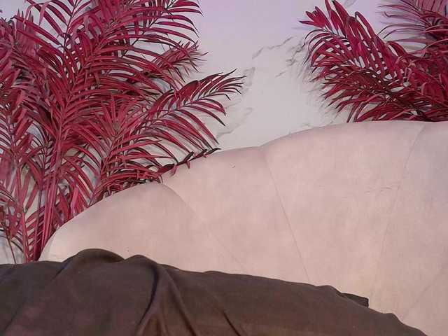 LizzyRaven live cam on BongaCams