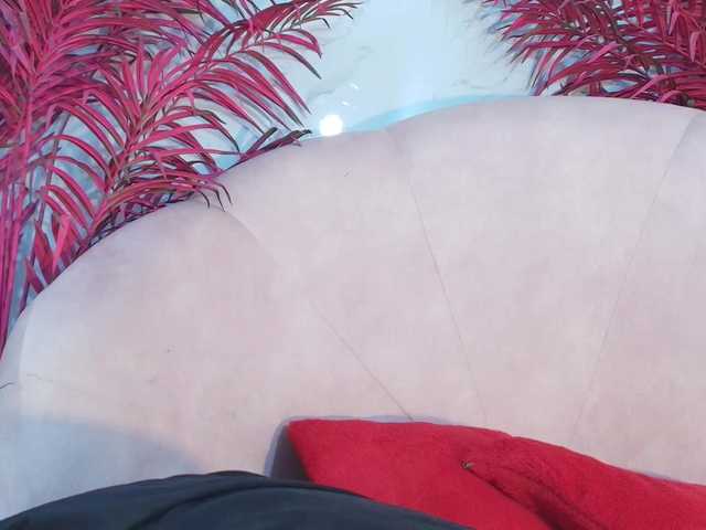 LizzyRaven live cam on BongaCams