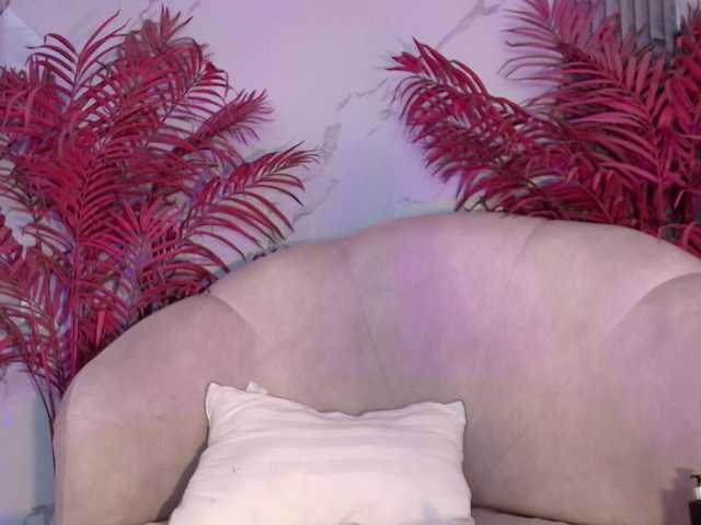 LizzyRaven live cam on BongaCams