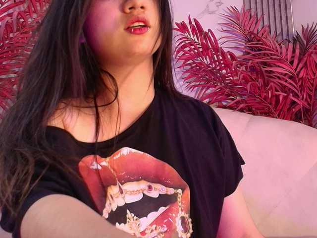 LizzyRaven live cam on BongaCams