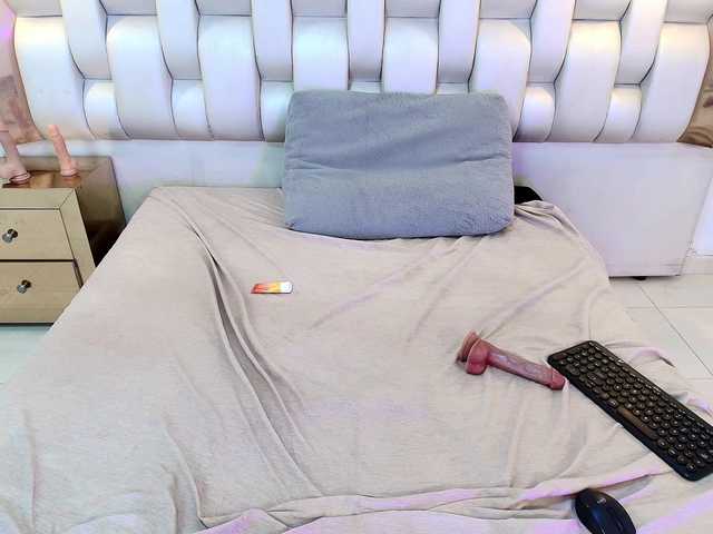 LizzyRaven live cam on BongaCams